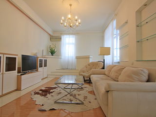 Chirie! ,,Lara City"apartament de lux,Centru, str. 31 August, 2 odăi, 120 m2, euroreparație! foto 5