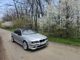 BMW 5 Series foto 9