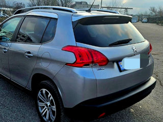 Peugeot 2008 foto 5