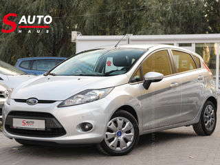 Ford Fiesta foto 2