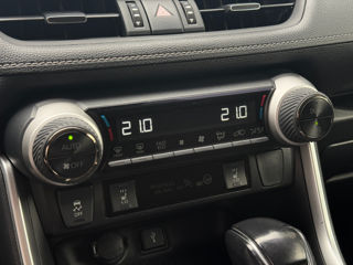 Toyota Rav 4 фото 13