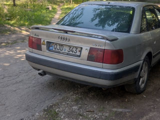 Audi 100 foto 1