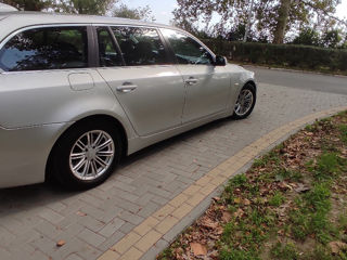 BMW 5 Series Touring foto 5