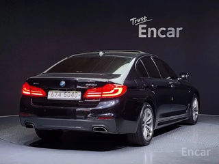 BMW 5 Series foto 2