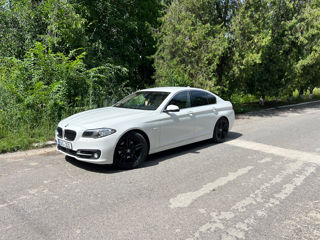 BMW 5 Series foto 4