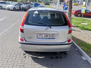 Nissan Almera foto 10