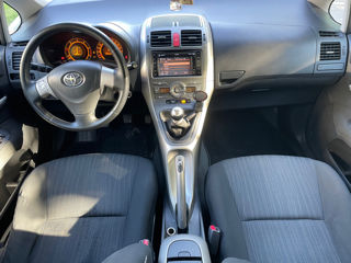 Toyota Auris foto 8