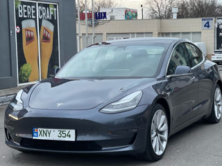 Tesla Model 3 foto 3