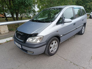 Opel Zafira foto 4