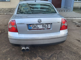 Volkswagen Passat foto 2