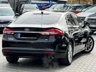 Ford Fusion foto 4