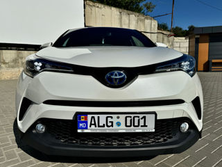 Toyota C-HR foto 3