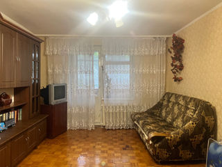 Apartament cu 2 camere, 55 m², Botanica, Chișinău