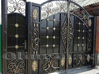 Porți, balustrade,garduri,  copertine, gratii, uși metalice și alte confecții din fier forjat. foto 11