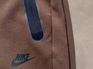 Original! Pantaloni Nike Tech Fleece foto 2