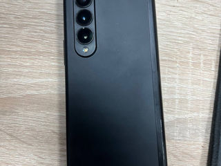 Samsung Galaxy Fold 3 12/256 foto 2