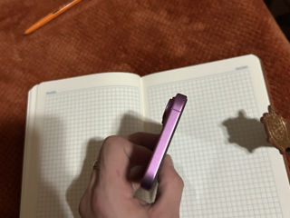 iPhone 16 Pink foto 6