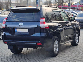 Toyota Land Cruiser Prado foto 3