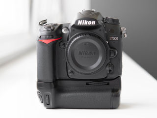 Nikon D7000 + grip Bălți foto 0