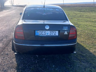 Skoda Superb foto 3