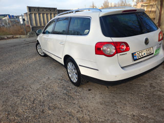 Volkswagen Passat foto 3