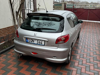 Peugeot 206 foto 3