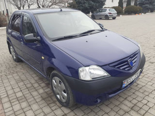 Dacia Logan foto 3