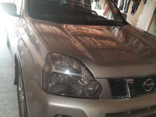 Nissan X-Trail foto 3