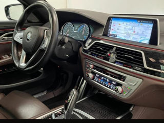 BMW 7 Series foto 6