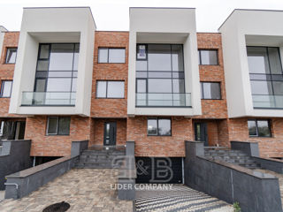 TownHouse generos 290 m2 în Stăuceni foto 2