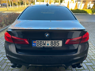 BMW 5 Series foto 5