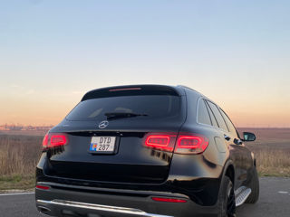 Mercedes GLC foto 4