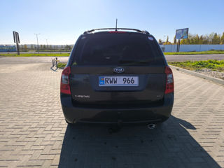 KIA Carens foto 8