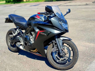 Honda CBR 650F foto 3