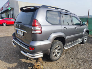 Toyota Land Cruiser Prado foto 4