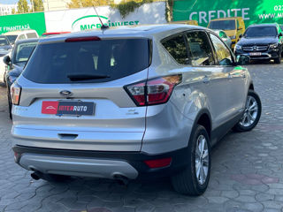 Ford Escape foto 3