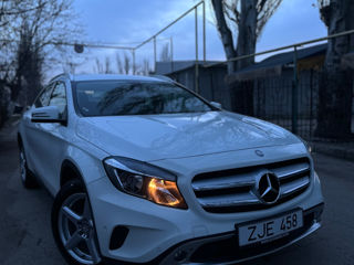 Mercedes GLA foto 1