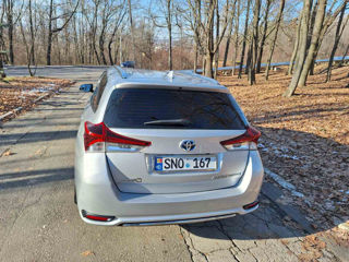 Toyota Auris foto 3