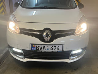 Renault Grand Scenic foto 2