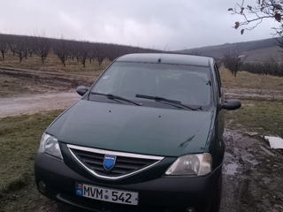 Dacia Logan foto 2