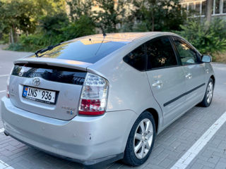 Toyota Prius foto 2