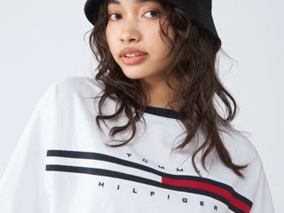 Новые оригинальные футбодки Tommy Hilfiger (M,L,XL,XXL) foto 2