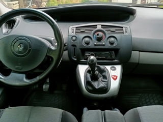 Renault Scenic foto 2