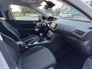 Peugeot 308 foto 9