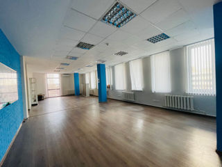 Birou Open Space 100 m² Centru foto 3