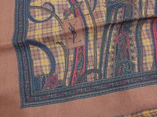 Batik Vintage ,,Yves Saint Laurent ,,original 100%