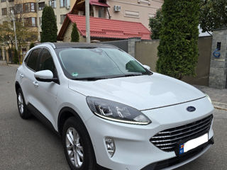 Ford Kuga foto 2