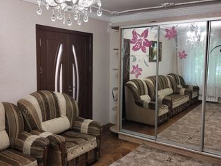 Apartament cu 2 camere, 48 m², Botanica, Chișinău foto 1