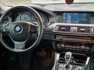 BMW 5 Series foto 12