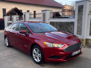 Ford Fusion foto 2